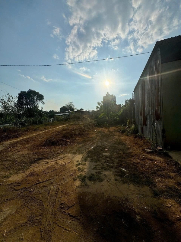 Bán đất Thôn 9, xã Đăk Cấm, Tp Kon Tum